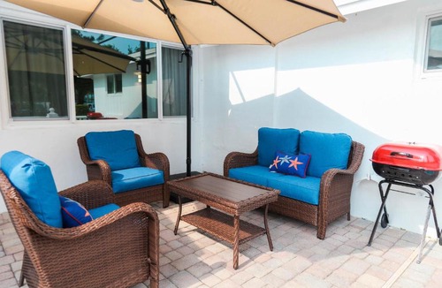 Coral Ridge Isles Villa | The Quads