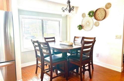 Indian Waters House | THE RIVER COTTAGE! COME RELAX & UNWIND. OPEN FLOOR PLAN, HEATED POOL