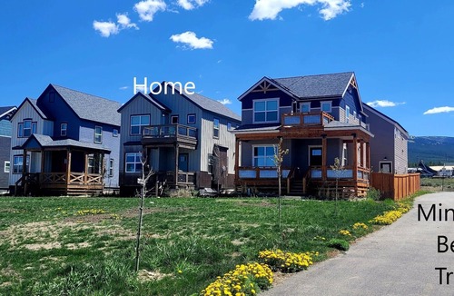 Leadville North House | the Sunset House - modern comfort with spectacular views