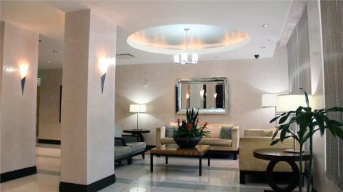 Hollywood South Central Beach Apartment | THE TIDES on MIAMI HOLLYWOOD