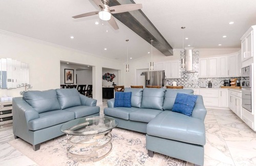Bayshore Gardens House | The Ultimate Escape-Swim Spa Home - Bradenton, FL