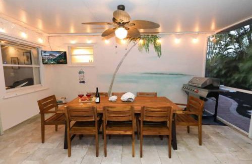 Greenacres Villa | The Utopia Resort Dream Pool BBQ Outdoor Dining