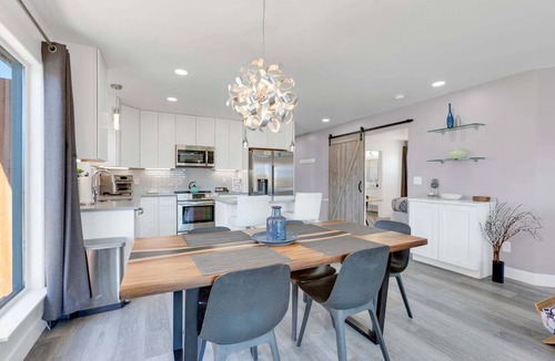 Moffat House | The Valley Vista! Includes 2 passes to Joyful Journey Hot Springs!