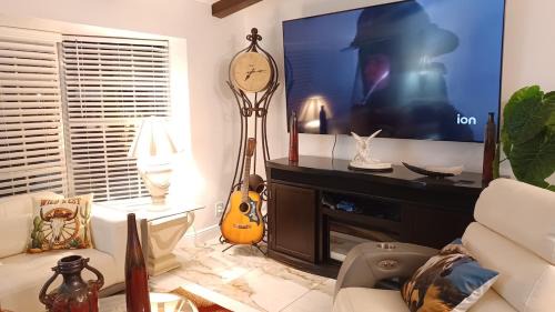 Wellington House | The Wellington Equestrian Luxe Retreat WEF