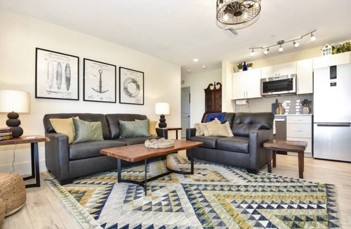 Painters Hill House | The White House on Flagler Beach - All