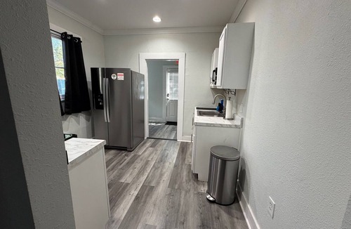 Lawsona - Fern Creek Apartment | Thornton park paradise 1 bedroom Lake Eola