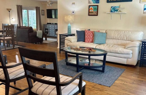 New Smyrna Beach House | Three Blocks to Flagler - Fenced Backyard Pets OK
