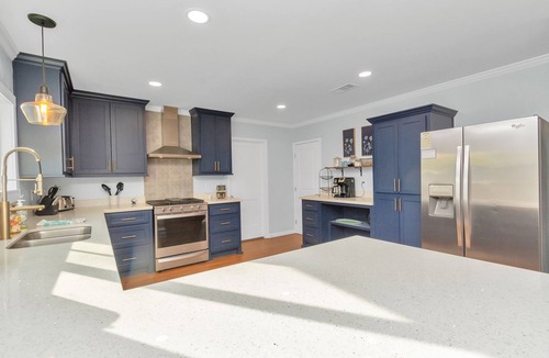 Galveston House | Three Bungalows to Spread out for Large Group or Family