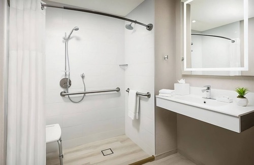 Bay Harbor Islands Hotel | Three Pet-friendly Units in Bay Harbor! With Balcony, Rooftop Pool, Parking!