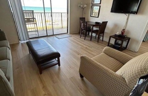 Ormond By The Sea Palt Condo | THRILLING OCEAN/POOL VIEW 2-Bedroom 2-Bathroom Condo in Marvelous Ormond Beach