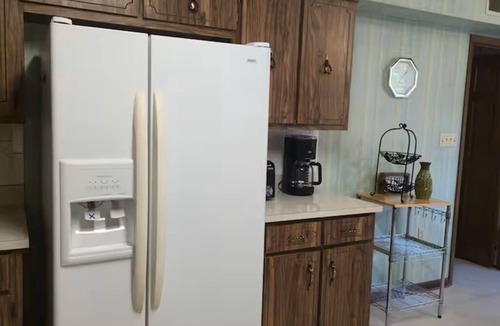 Wright House | Timeless Charm Awaits – 3BR Vintage-Style Home for 6
