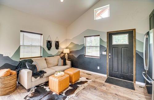 Lake George Apartment | Tiny Glamping Cabin: 2 Mi to Eleven Mile Reservoir