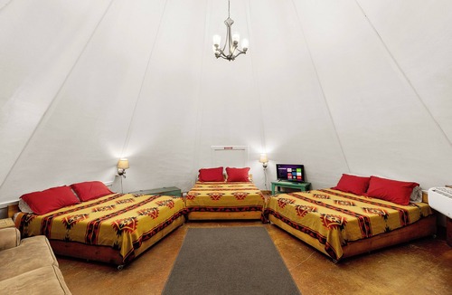 New Braunfels Resort | Tipi's in perfect New Braunfels with AC, private bathroom, resort amenities
