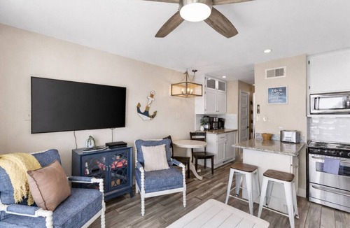 Galveston Condo | Top Floor! Oceanfront View, Heated Pool, Casa Del Mar!