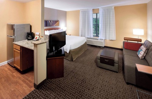 Las Colinas Hotel | TownePlace Suites by Marriott Dallas Las Colinas
