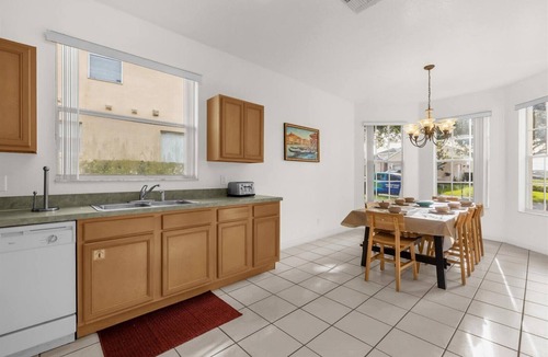 Calabay Parc House | Toy Story & Mickey! Big Screen! Disney! 416
