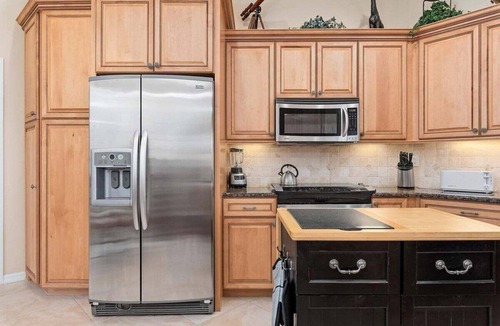 Palmer Ranch House | Tranquil 2/2 lakefront home in Palmer Ranch - Marina Sunrise