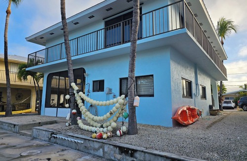 Layton House | Tranquil 3-bedroom 2 bathroom house bay and ocean access with dock and boat lift