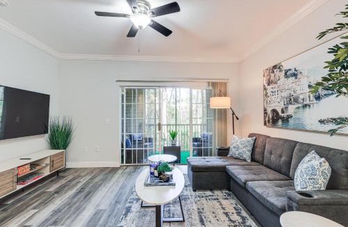 Gainesville House | Tranquil Gainesville Gem w/Lanai & Pool Access!