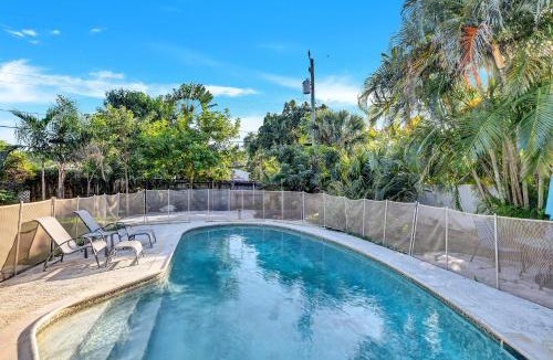 North Central Hollywood House | Tranquil Pool Home in Hollywood Close to Beach Airport