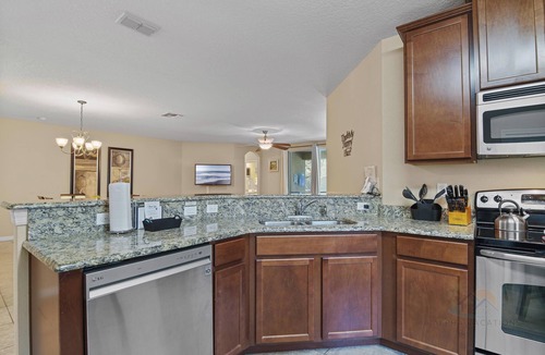 Calabria Villa | Tranquil Terrace - Family Friendly - 10 Minutes to Disney!