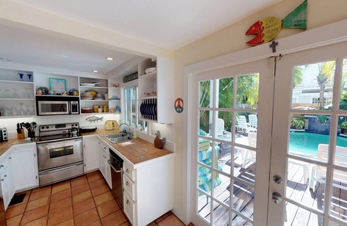 The Meadows Cottage | Tranquility - Tucked away in The Meadows - Private Pool - 3BD/3Bath