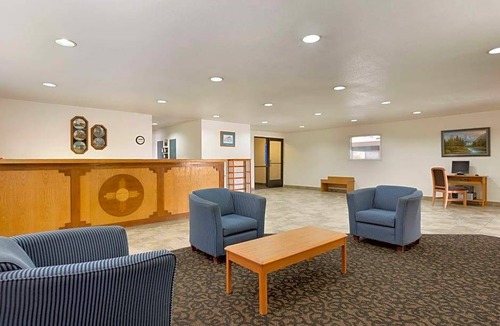 Belen Hotel | Travelodge by Wyndham Belen