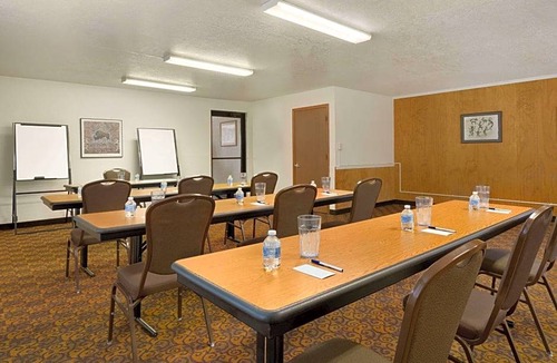 Belen Hotel | Travelodge by Wyndham Belen