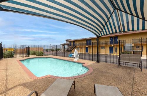 New Braunfels Hotel | Travelodge by Wyndham New Braunfels
