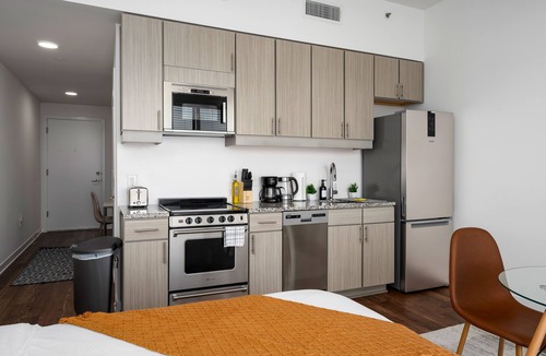 Avondale Apartment | Trendy Studio in Downtown with Private Balcony!