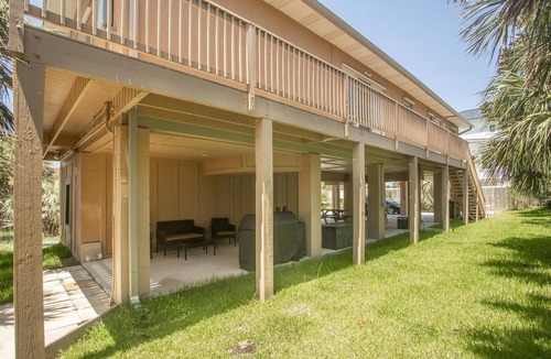 Villa Primera House | Tropical Beach House 2 blocks to Gulf and 1 block to Sound