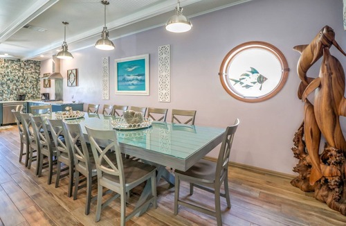 South Padre Island House | Tropical Dream: Book 7+ nights for 10% off your beachside bliss!