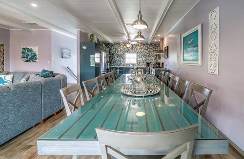 South Padre Island House | Tropical Dream: Book 7+ nights for 10% off your beachside bliss!