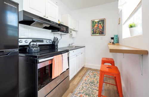 South Lake Apartment | Tropical Oasis 8 min to Beach