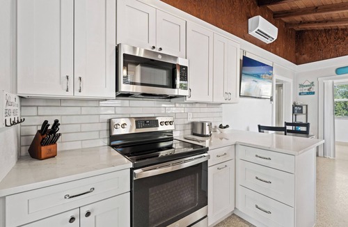 Royal Harbor Villa | Tropical Oasis for your Naples Getaway!