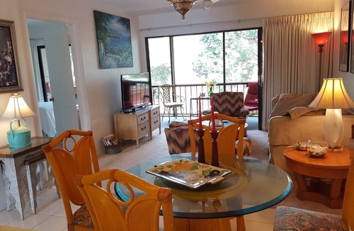 Park Shore Condo | Tropical Paradise Resort