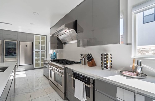 Miami Lakes House | Tropical Pool Paradise x 5-BD,4-BA Luxury Living