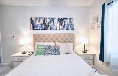 North Miami Beach Villa | Tropical Retreat in Miami Beach