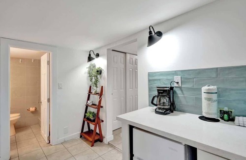 Sailboat Bend House | Tropical Studio with Pool | Fort Lauderdale