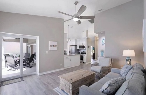 Marco Island House | Tropical Vacation Home Marco Island Florida - Close to Beaches-Pet Friendly-POOL