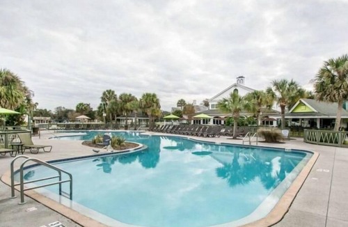 Crystal River House | Truly an Adventure! 2 Units, Swim with Manatees, Pool, Scuba, Golf
