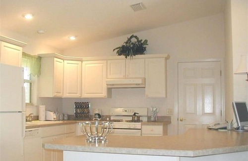 Chatham House | Try B4 you buy, come to the Sunshine,Play Golf, Pickleball, Pools,Music,Dancing