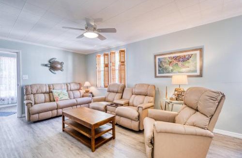 Cedar Key House | Turtle Cove- Boat Parking, Downtown, Fast Internet