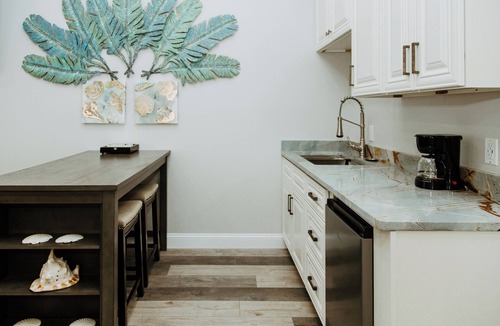 Steinhatchee House | Twisted Fiddler - sleeps 14 with private boat slip