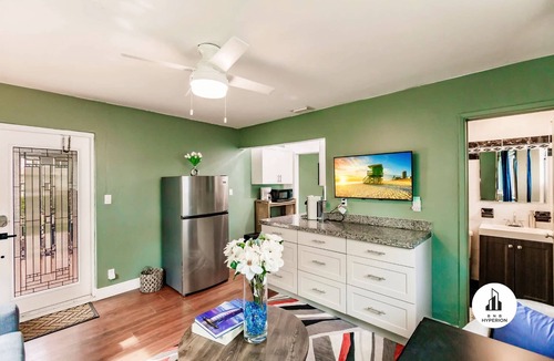 Downtown Hollywood Apartment | Uhost AI | Hollywood Garden 1BR Family Spot
