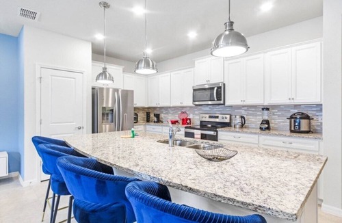 Tuscan Hills Villa | Ultimate 5 Bedroom Windsor Island Resort Pool home
