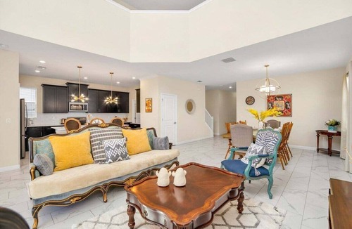 Davenport Villa | Ultimate 5Br Villas With Pool/Spa (1555FD)