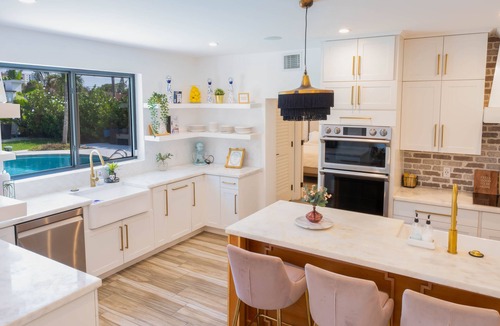 Coral Way Villa | Ultimate FIFA Villa W/Soccer Field, Pool, Sauna, Games & Concierge Services!