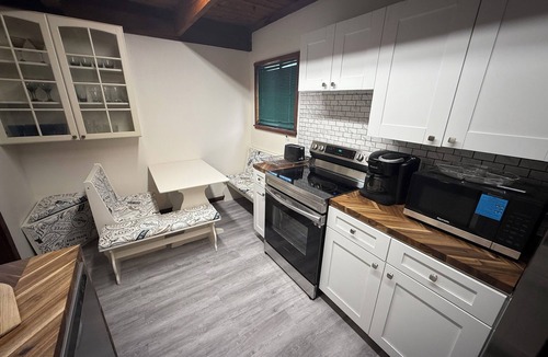 Indian River Estates House | Unique Cedar Cabin Style 3 bedroom 2 bath home. Smart TV’s & WiFi