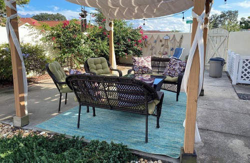 Lady Lake Villa | Unique Villa w/Huge Patio - Includes Golf Cart